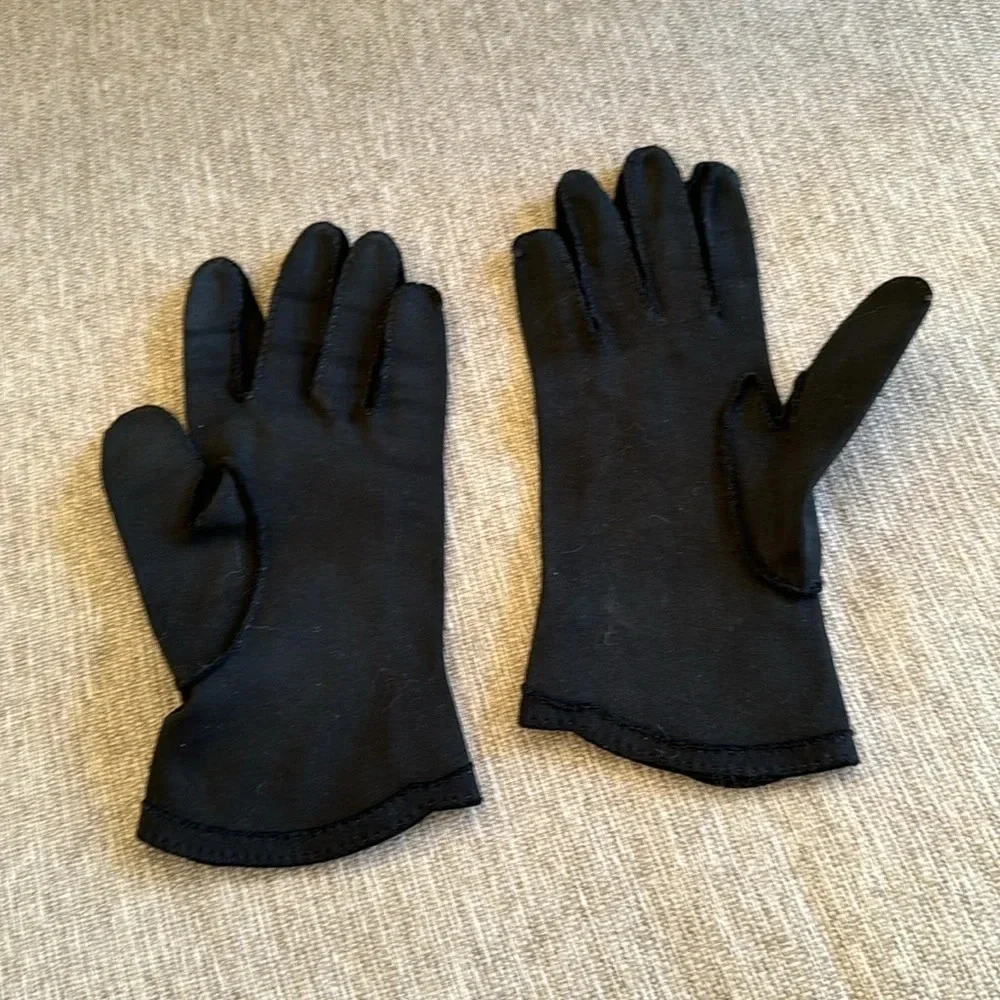 Vintage gloves